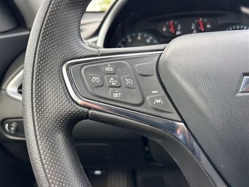 Used 2023 Chevrolet Malibu LT FWD image 28