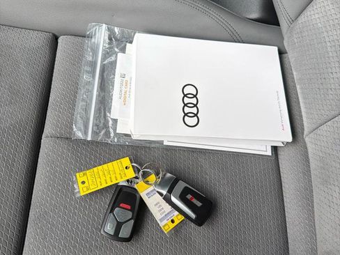 Used 2022 Audi SQ5 Premium Plus w/ Premium Plus Package image 24