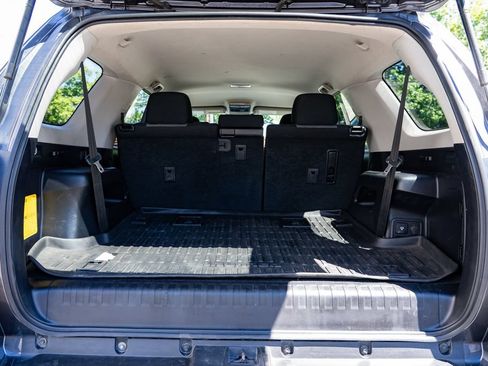 Used 2020 Toyota 4Runner SR5 AWD/4WD image 8