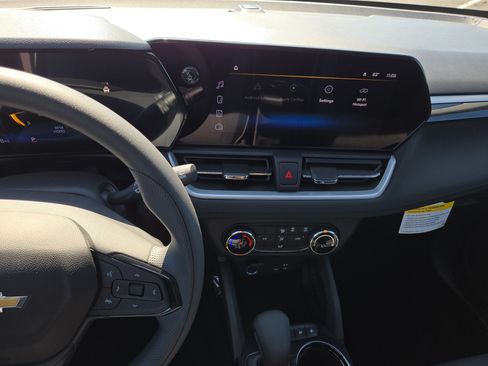New 2026 Chevrolet TrailBlazer LS w/ LS Convenience Package FWD image 22