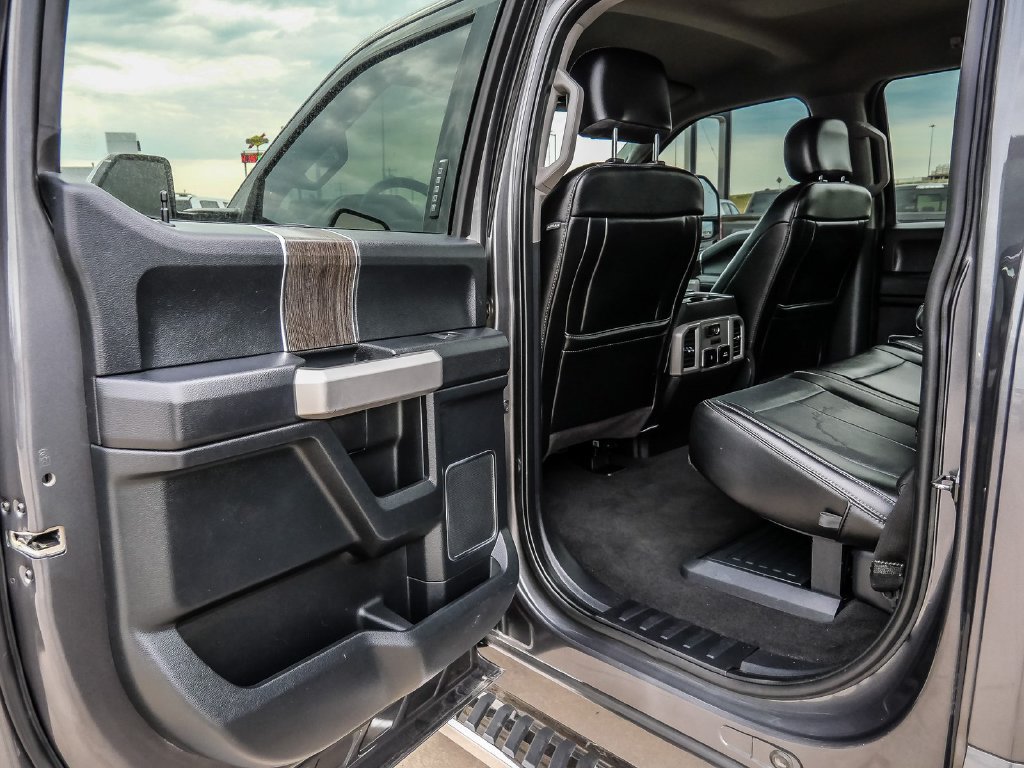 Used 2020 Ford F250 Lariat w/ Lariat Ultimate Package AWD/4WD image 27