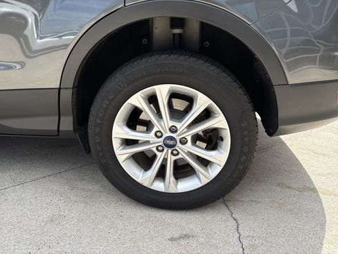 Used 2018 Ford Escape SE w/ SE Sync 3 Package FWD image 31