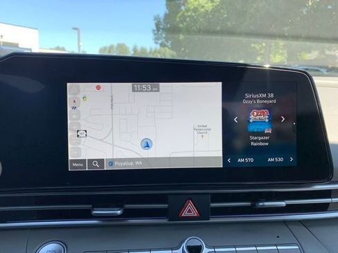 New 2025 Hyundai Elantra SEL image 13