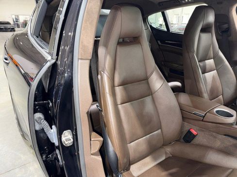 Used 2015 Porsche Panamera w/ Premium Package Plus image 67