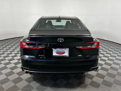 Certified 2025 Toyota Camry SE image 6