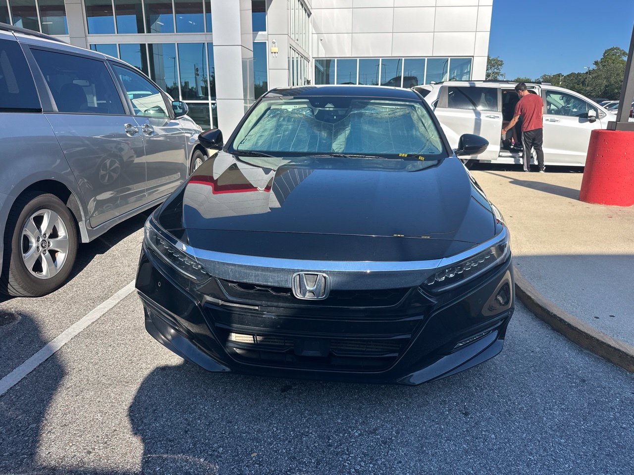 Used 2018 Honda Accord Touring image 4
