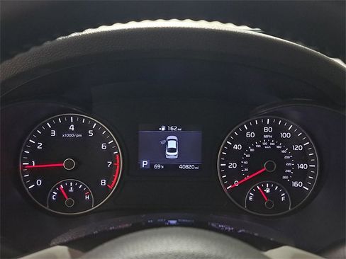 Used 2019 Kia Optima S image 27