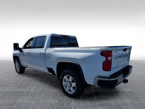 Used 2020 Chevrolet Silverado 2500 LTZ w/ LTZ Premium Package AWD/4WD image 6