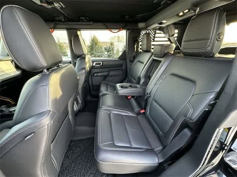 Used 2025 Ford Bronco Outer Banks image 19