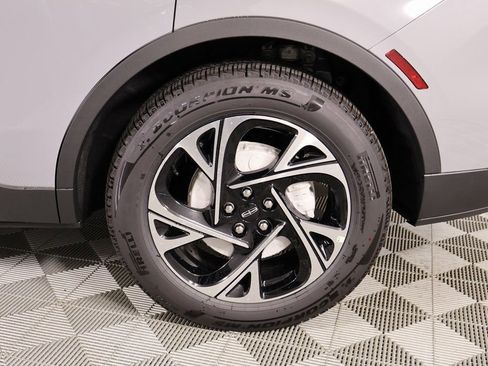 New 2026 Lincoln Nautilus Premier AWD/4WD image 18