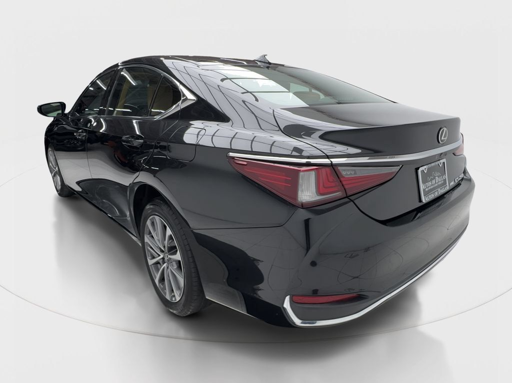 Used 2022 Lexus ES 250 w/ Accessory Package AWD/4WD image 11