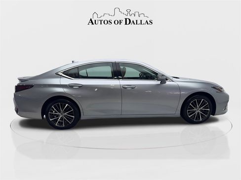 Used 2023 Lexus ES 300h w/ Premium Package image 10