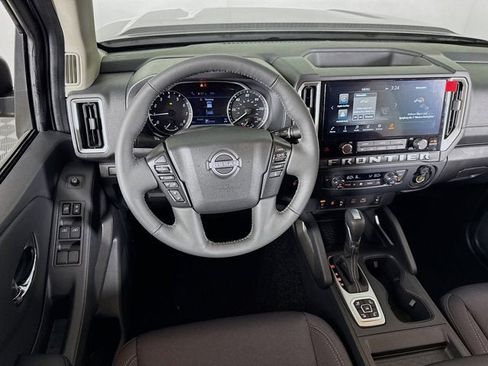 New 2026 Nissan Frontier SV w/ All-Weather Content Package AWD/4WD image 19