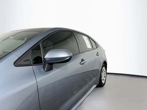 Used 2020 Toyota Corolla LE FWD image 13