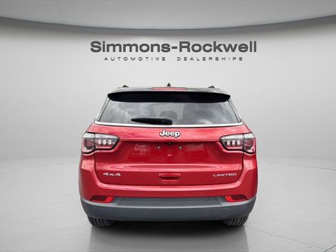 Used 2025 Jeep Compass Limited AWD/4WD image 4
