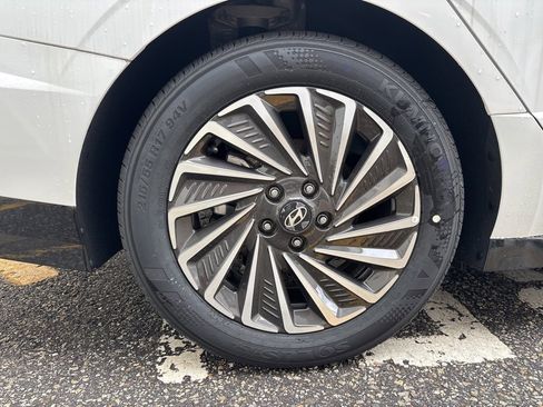 New 2025 Hyundai Sonata SEL image 6