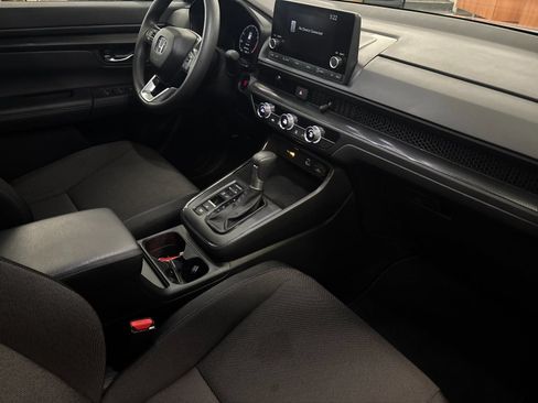 Used 2025 Honda CR-V LX image 17