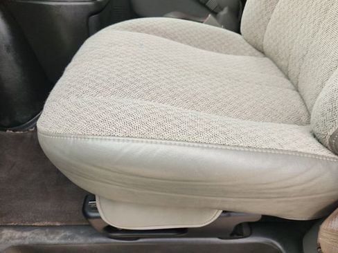 Used 2025 Chevrolet Express 3500 LS RWD image 27