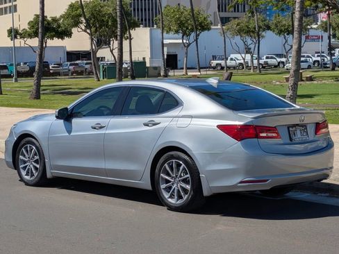 Used 2019 Acura TLX FWD image 3