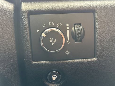 Certified 2022 Jeep Grand Cherokee Laredo X AWD/4WD image 28