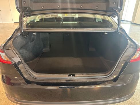 Used 2025 Toyota Camry LE image 30