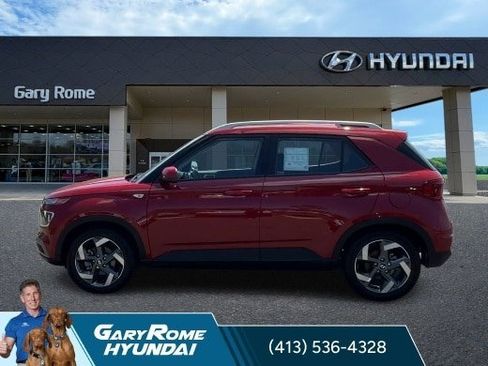 Used 2022 Hyundai Venue SEL FWD image 5