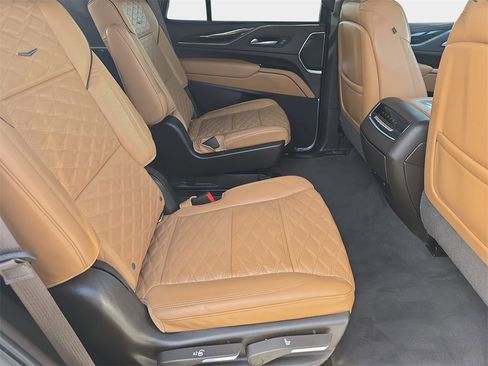 Used 2021 Cadillac Escalade Sport image 13