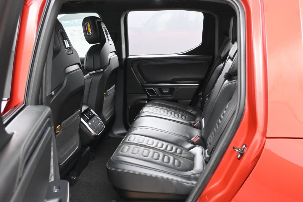 Used 2022 Rivian R1T Adventure AWD/4WD image 23