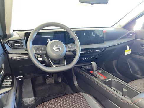 Certified 2026 Nissan Kicks SR w/ Cold Weather Package AWD/4WD image 18