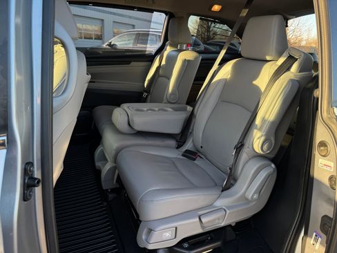 Certified 2024 Honda Odyssey Touring image 28