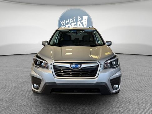 Used 2021 Subaru Forester Premium AWD/4WD image 9