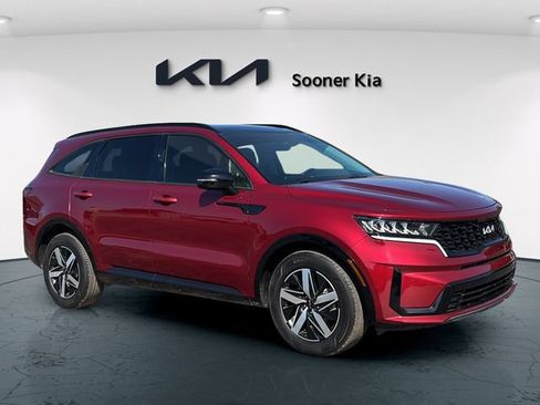 Used 2023 Kia Sorento S w/ Panoramic Sunroof Package FWD image 8