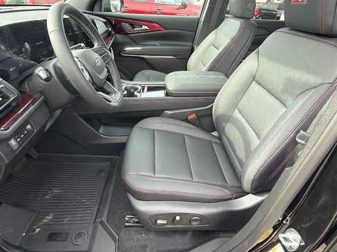 New 2026 Chevrolet Traverse Z71 w/ Driver Confidence Package AWD/4WD image 13