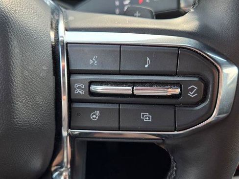 Certified 2025 GMC Acadia Elevation FWD image 32