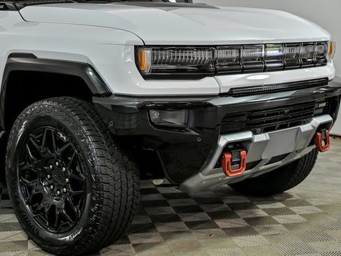 New 2026 GMC Hummer EV SUV w/ LPO, Sport Package image 2