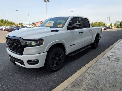 Used 2025 RAM 1500 Big Horn AWD/4WD image 13