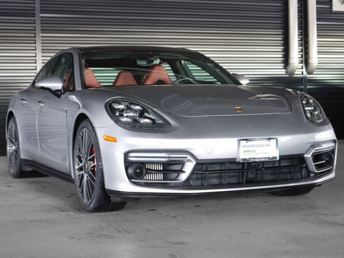 Certified 2023 Porsche Panamera GTS image 7