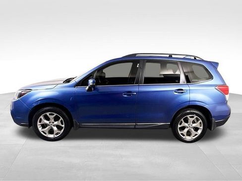 Used 2018 Subaru Forester 2.5i Touring AWD/4WD image 11