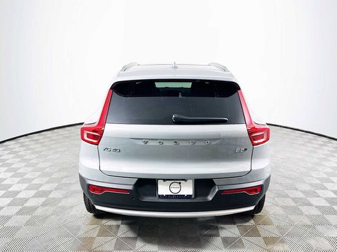 Used 2025 Volvo XC40 B5 Core w/ Protection Package Premier image 6