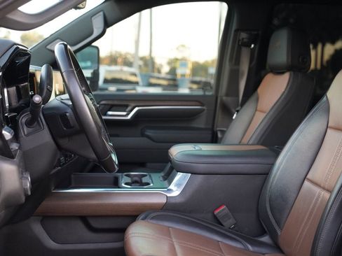 Used 2024 Chevrolet Silverado 3500 High Country w/ Technology Package image 20