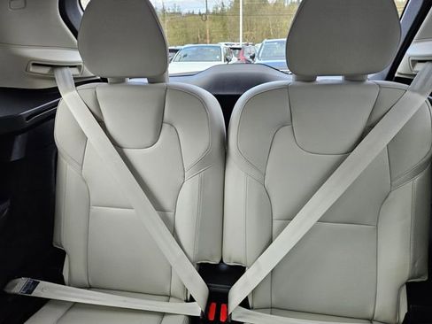 Certified 2024 Volvo XC90 T8 Plus w/ Protection Package AWD/4WD image 18