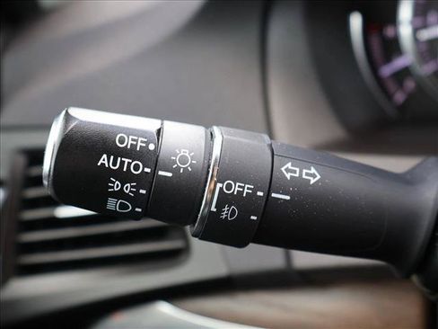 Used 2018 Acura MDX SH-AWD w/ Advance Package image 17