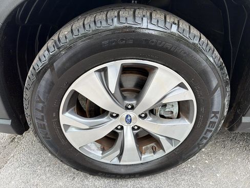 Used 2022 Subaru Ascent Premium w/ Convenience Package AWD/4WD image 37