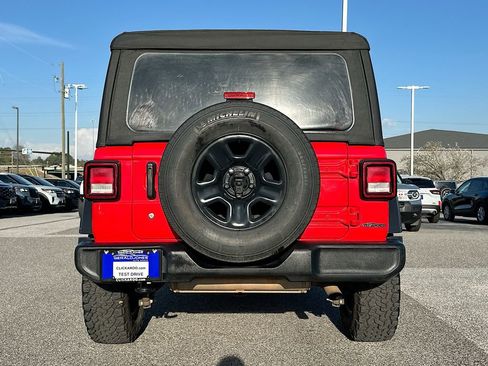 Used 2018 Jeep Wrangler Unlimited Sport image 15