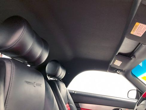 Used 2003 Ford Thunderbird image 79