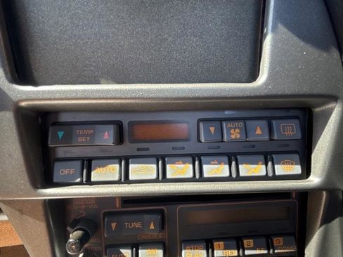 Used 1990 Chevrolet Corvette Convertible image 20