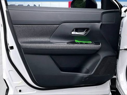 New 2026 Nissan Kicks SV FWD image 8
