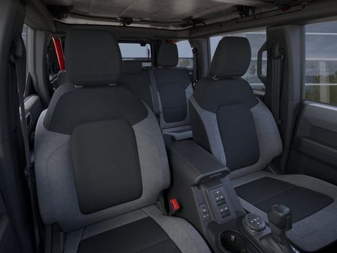 New 2025 Ford Bronco 4-Door AWD/4WD image 10