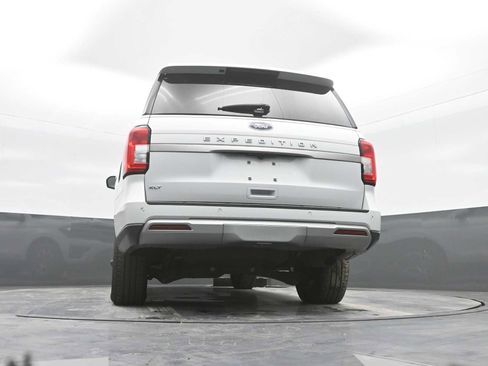 Used 2024 Ford Expedition XLT image 34