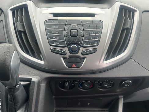 Used 2015 Ford Transit 150 XLT image 17